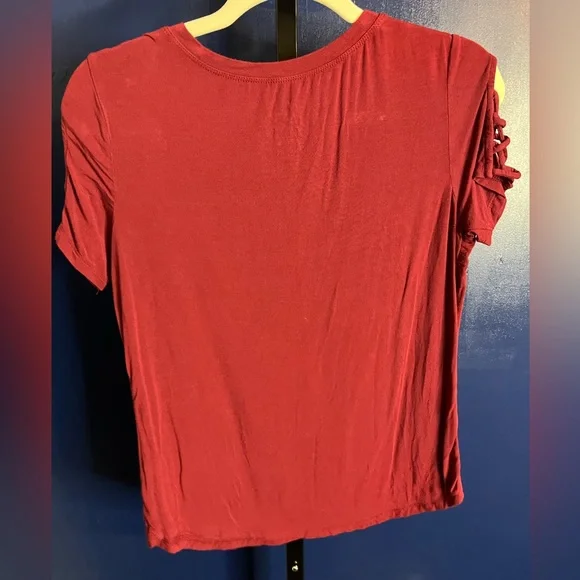 Hard Rock Orlando Cold Shoulder Graphic Tee Size Small - Picture 4 of 4